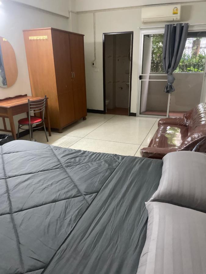 Viriyapon Lejlighed Bangkok Eksteriør billede